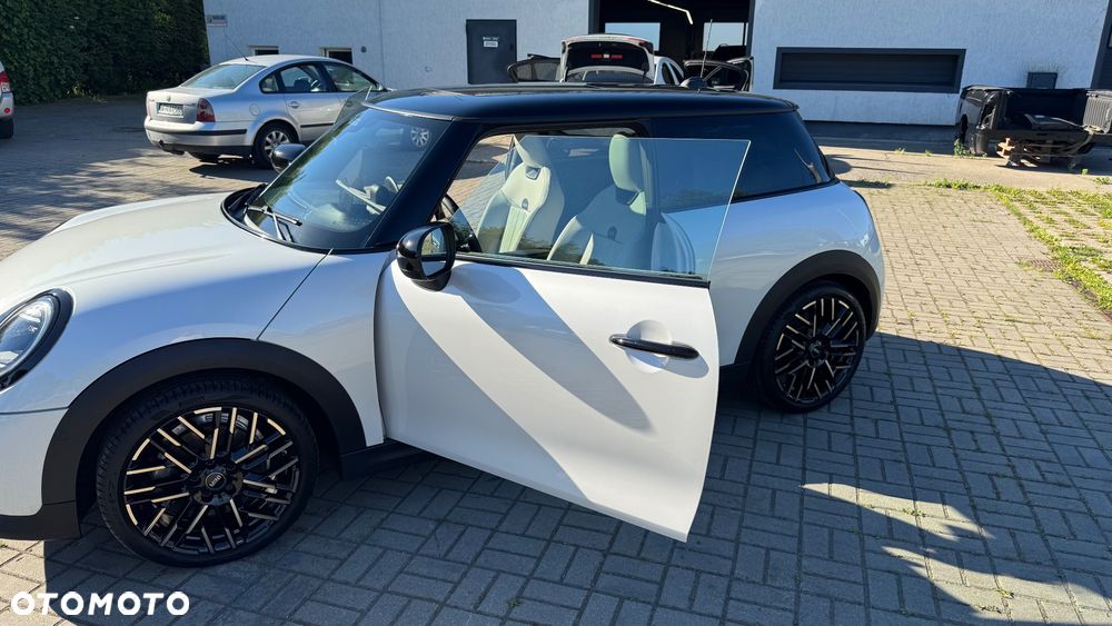MINI Cooper C Linia Favoured - 3