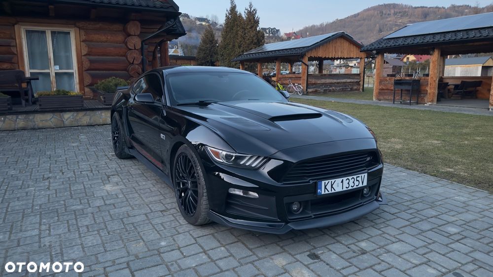 Ford Mustang - 1