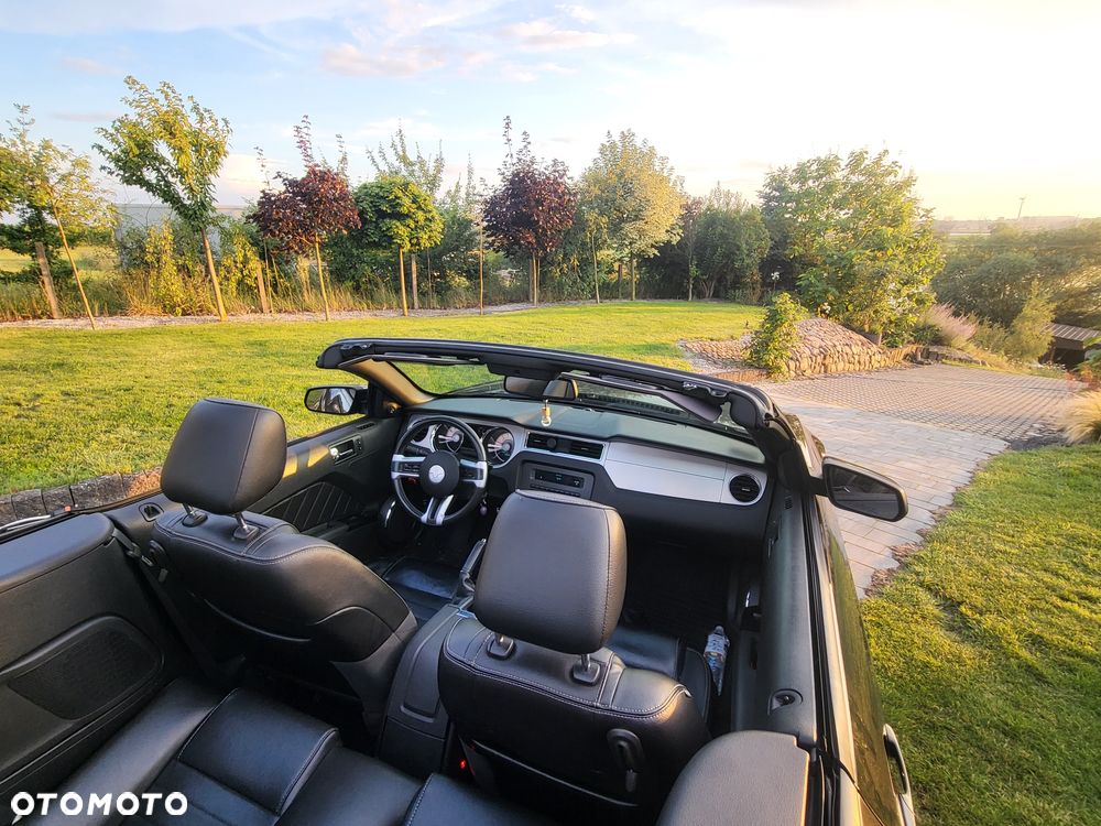 Ford Mustang - 6