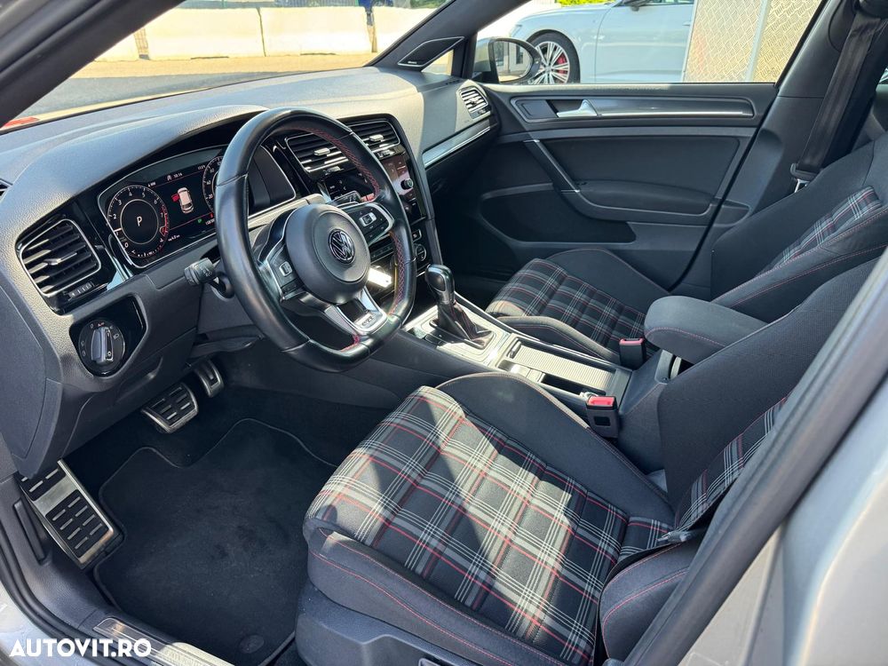 Volkswagen Golf 2.0 TSI DSG GTI Performance - 4