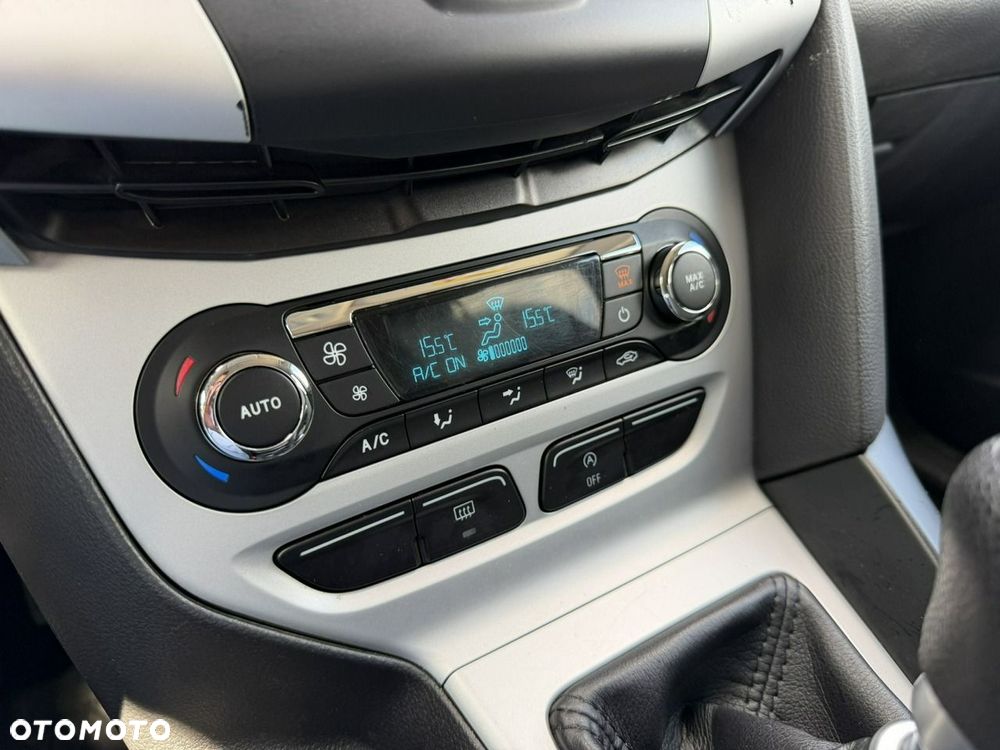 Ford Focus 1.6 EcoBoost Titanium - 13