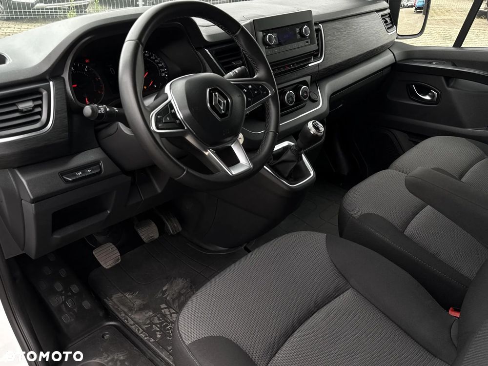Renault Trafic - 9