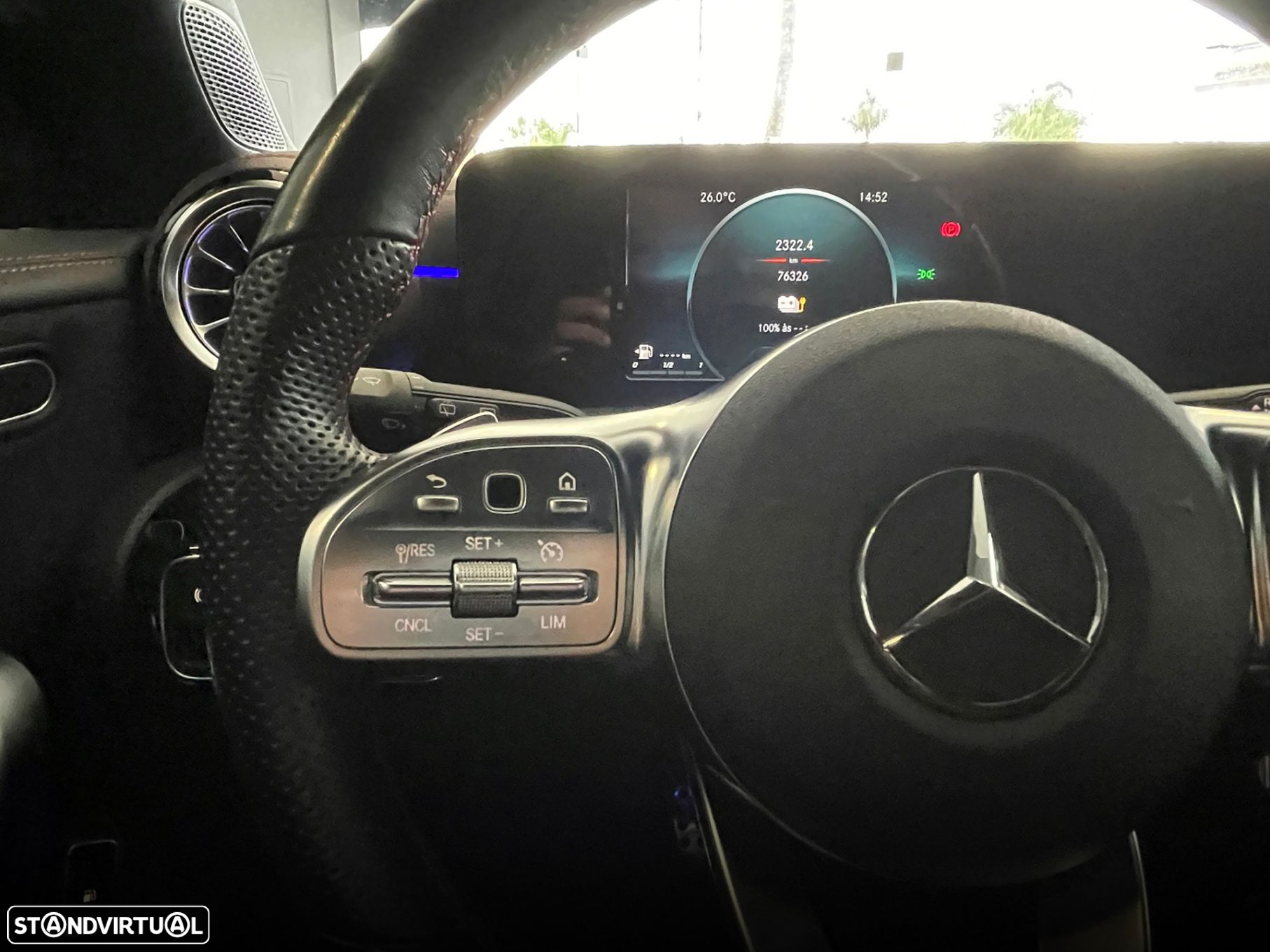Mercedes-Benz CLA 250 - 25