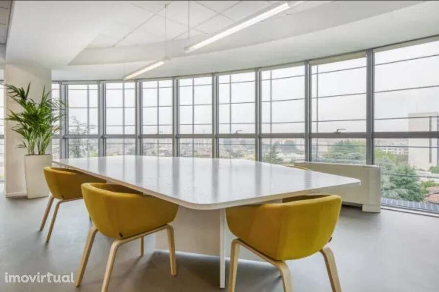 Escritórios p/ Arrendar S. João da Madeira - Grande imagem: 2/13