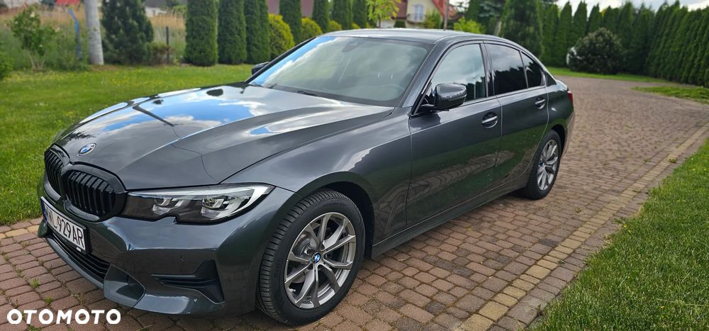 BMW Seria 3 320i xDrive Sport Line - 18