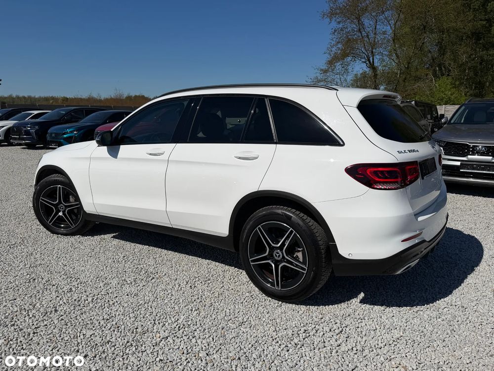 Mercedes-Benz GLC 200 d 4Matic 9G-TRONIC AMG Line - 10