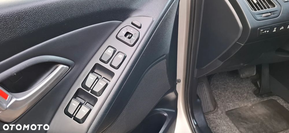 Hyundai ix35 2.0 4WD Automatik Premium - 15