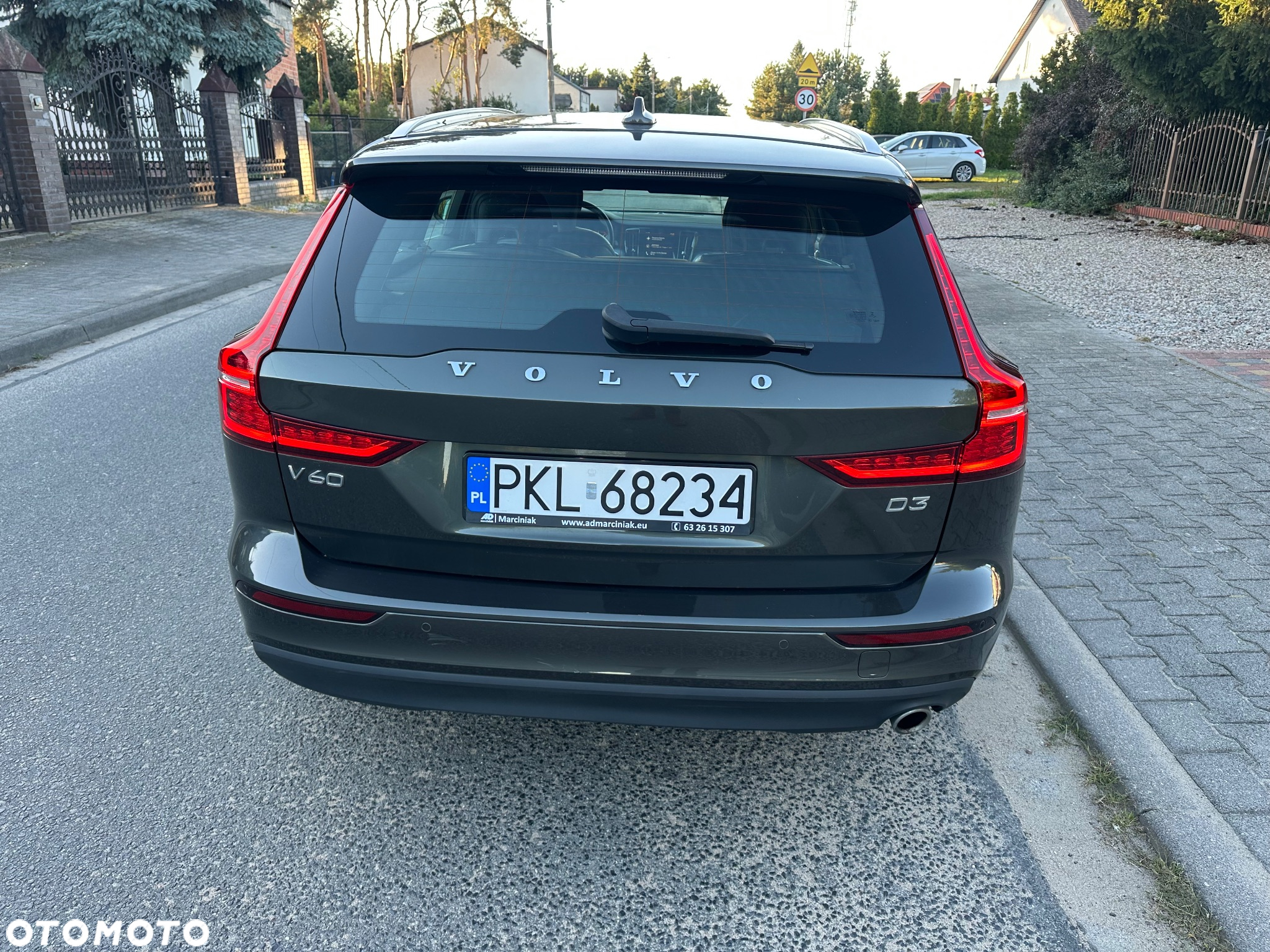 Volvo V60 D3 Drive-E Momentum - 6