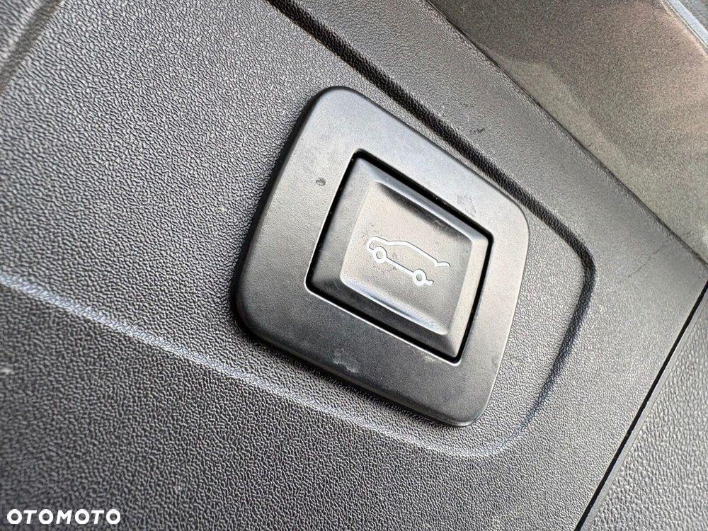 Opel Insignia - 21