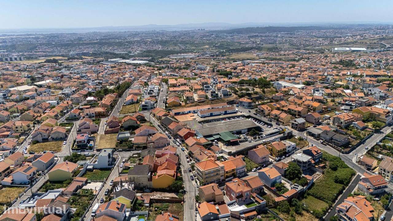 Terreno Urbano com Projeto de Moradia Contemporânea | Casal Novo, Cane - Grande imagem: 5/33