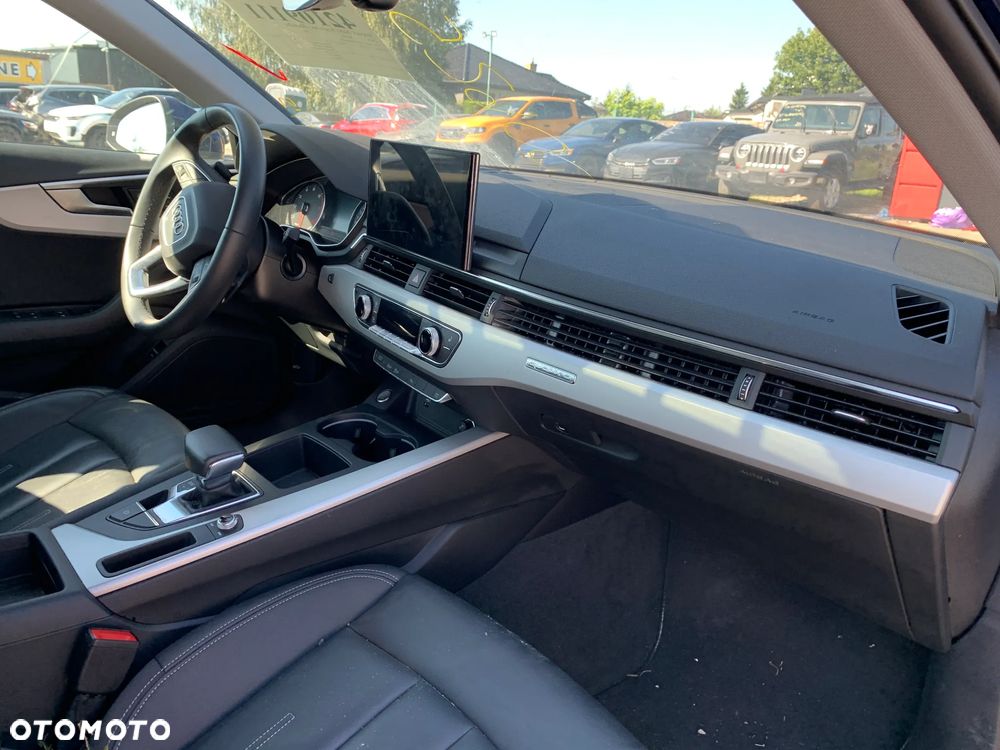 Audi A4 Limousine - 13