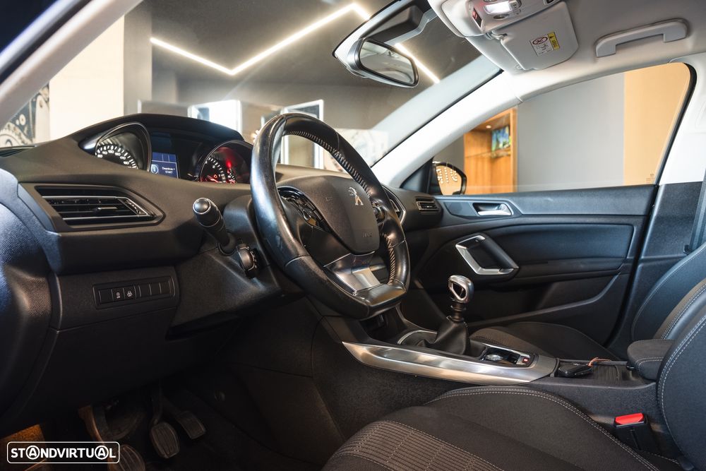 Peugeot 308 SW BlueHDi 130 Stop & Start Allure - 15