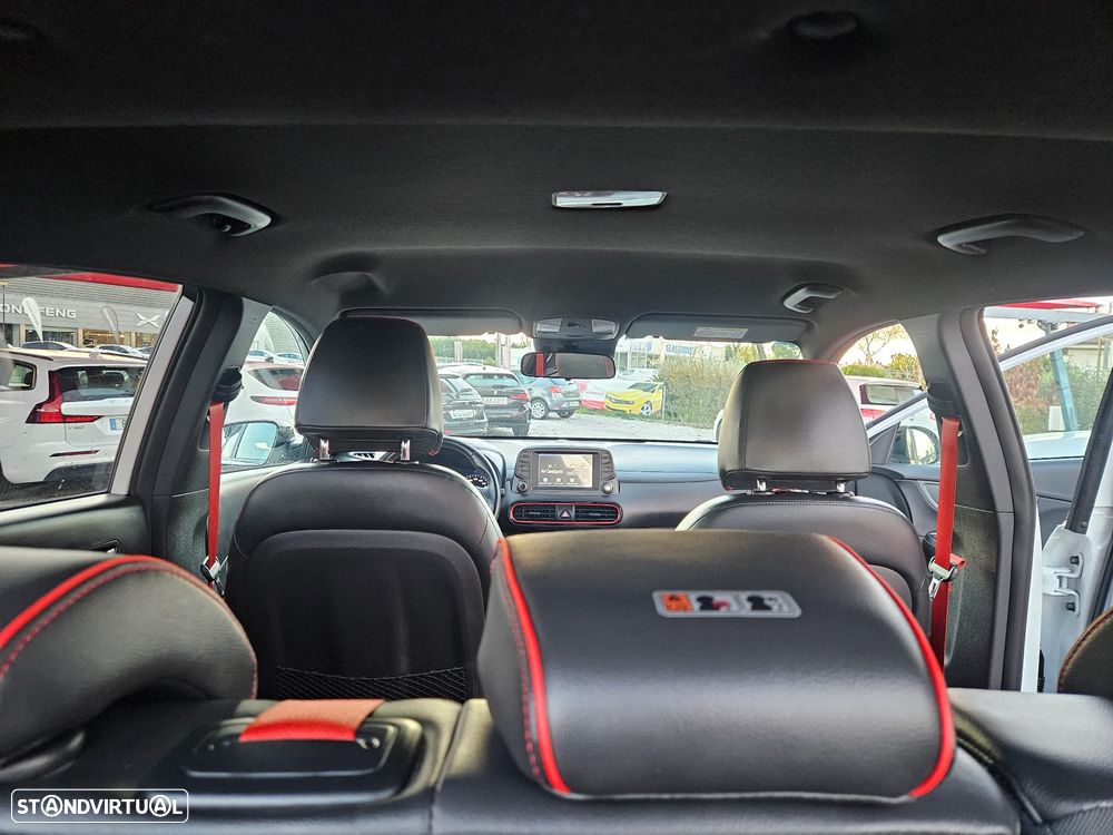 Hyundai Kauai 1.0 T-GDi Premium Pele/Tec.Vermelho - 16