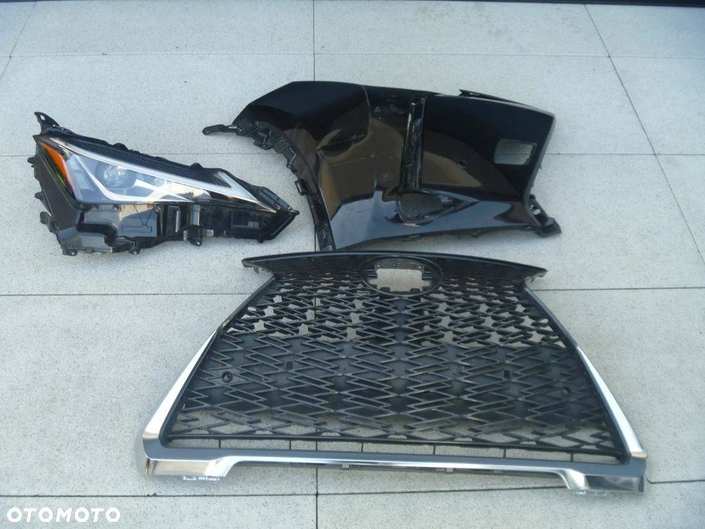 LEXUS UX LAMPA FULL LED PRAWA KOMPLETNA MODUŁ ORYGINAŁ - 1