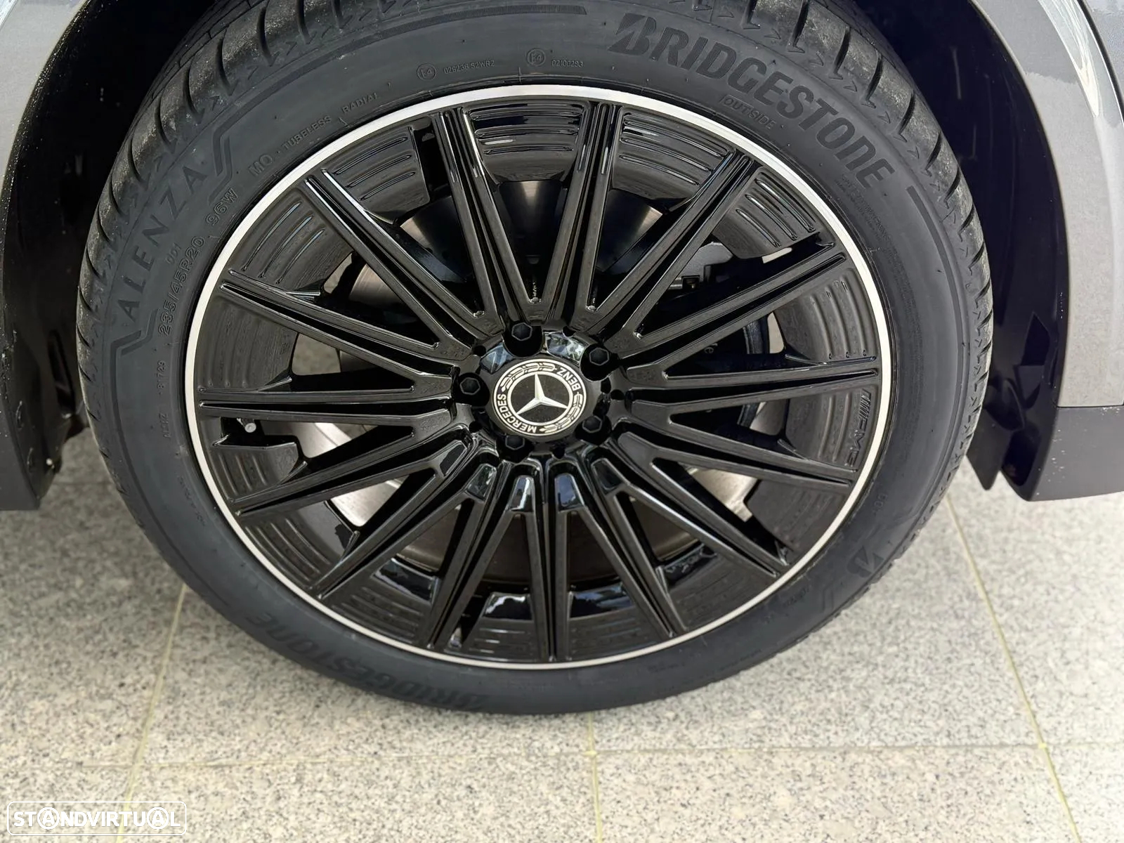 Mercedes-Benz GLA 180 d AMG Line - 19