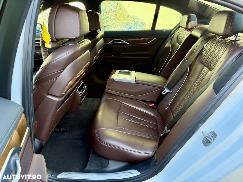 BMW Seria 7 730d - 11