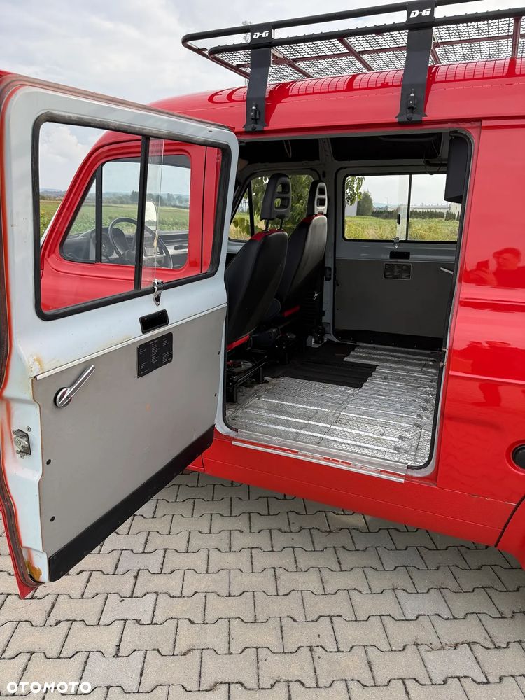 Ford Transit - 26