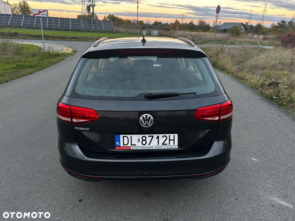 Volkswagen Passat Variant ver-variant-1-6-tdi-scr-dsg-business - 9