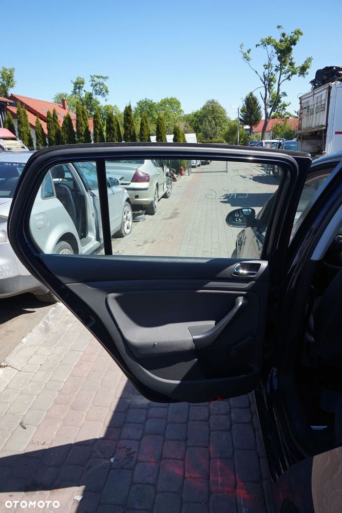 DRZWI TYLNE LEWE GOLF V 5D HB LA5G  SREBRNY VOLKSWAGEN 2003-2009 - 8