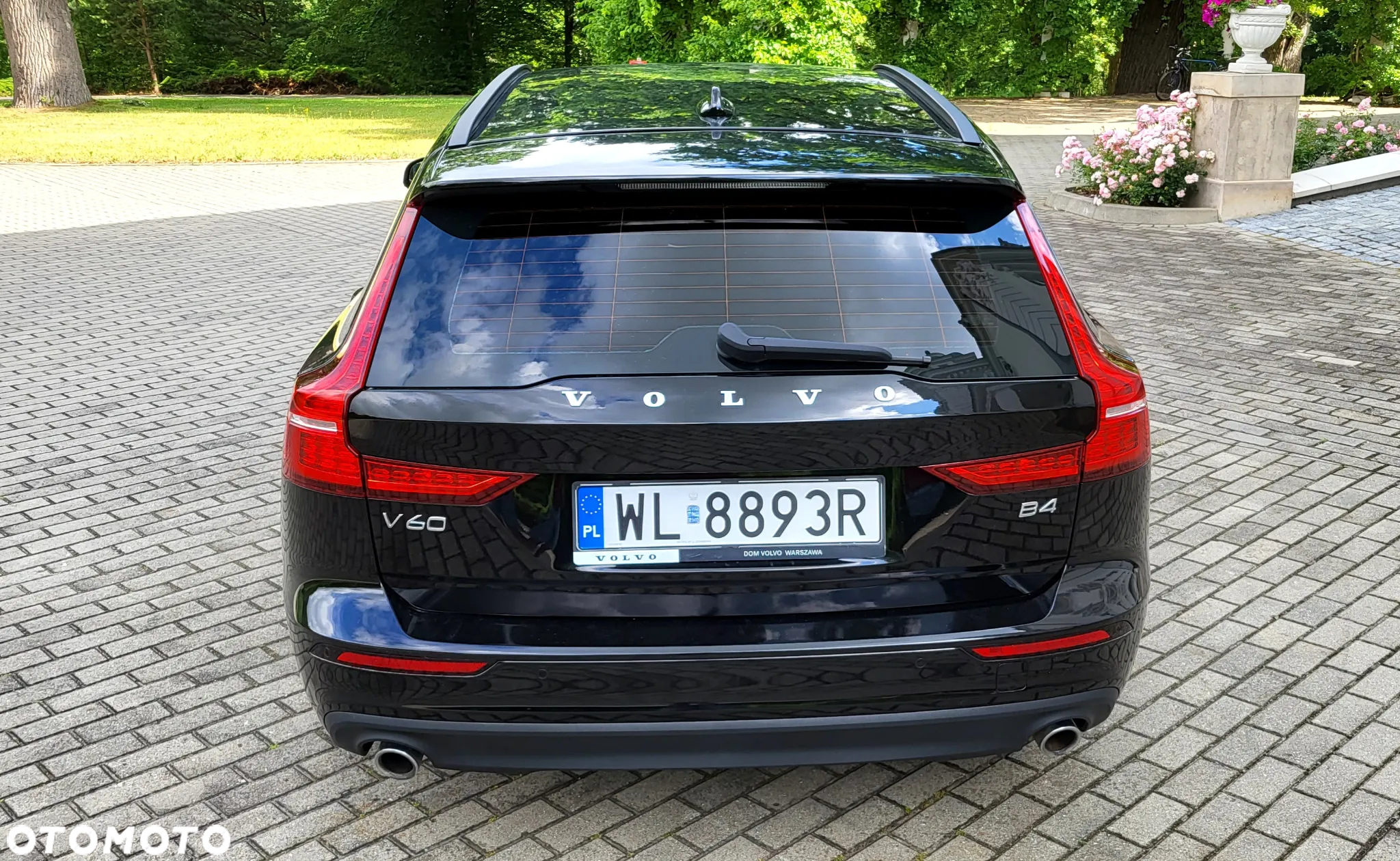 Volvo V60 D4 Momentum - 8
