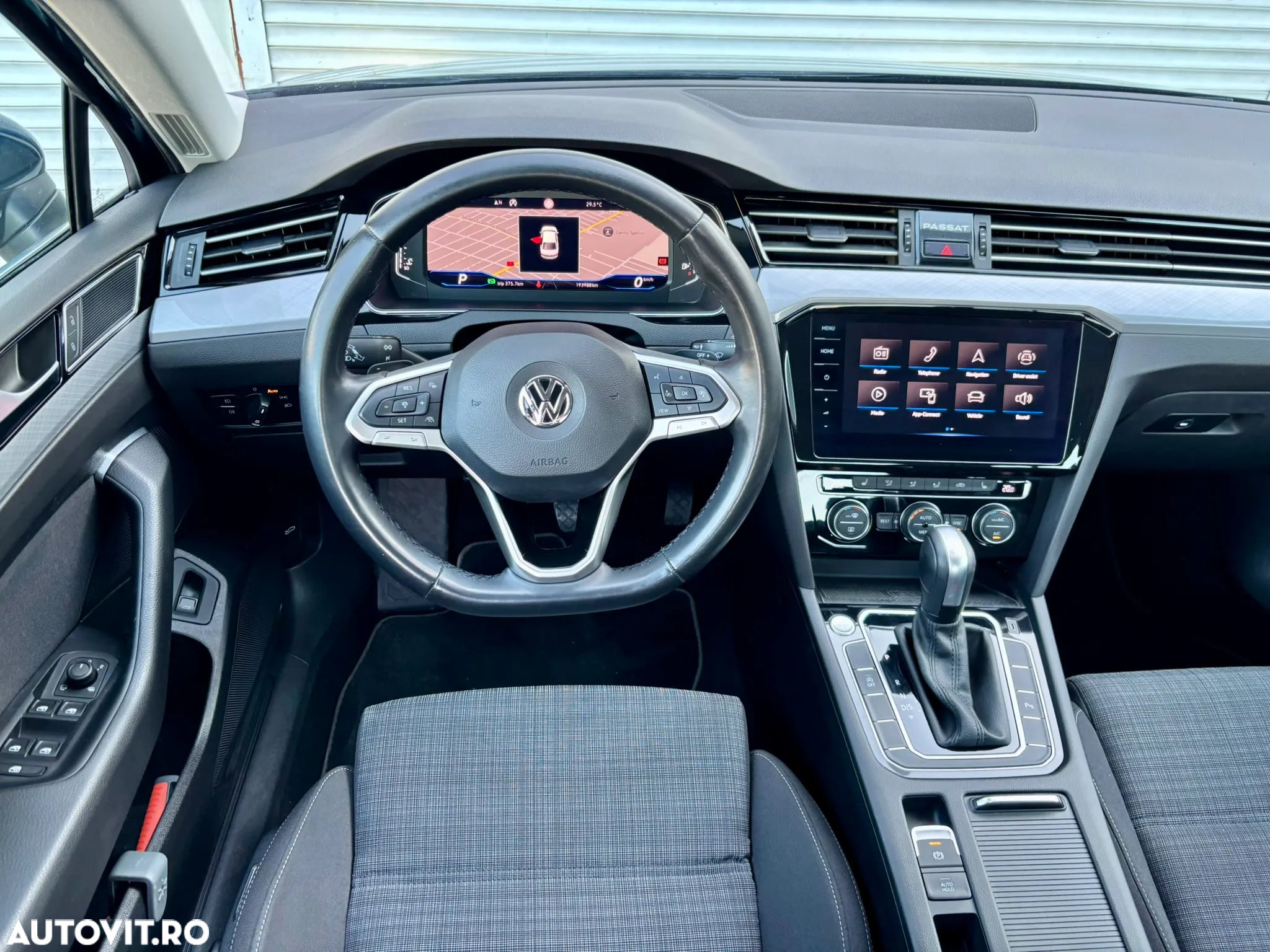 Volkswagen Passat 1.5 TSI ACT DSG Comfortline - 3