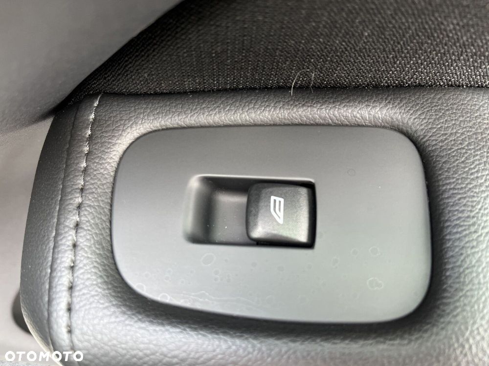 Volvo XC 60 B4 B Momentum - 21