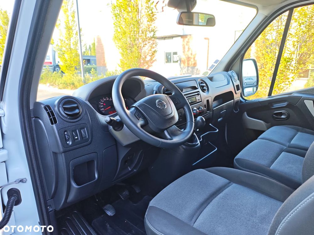 Renault Master Nissan NV400 - 15
