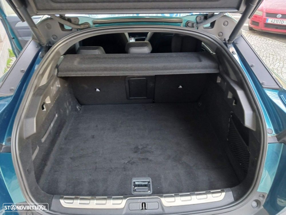 Peugeot 408 1.6 Hybrid GT e-EAT8 - 38