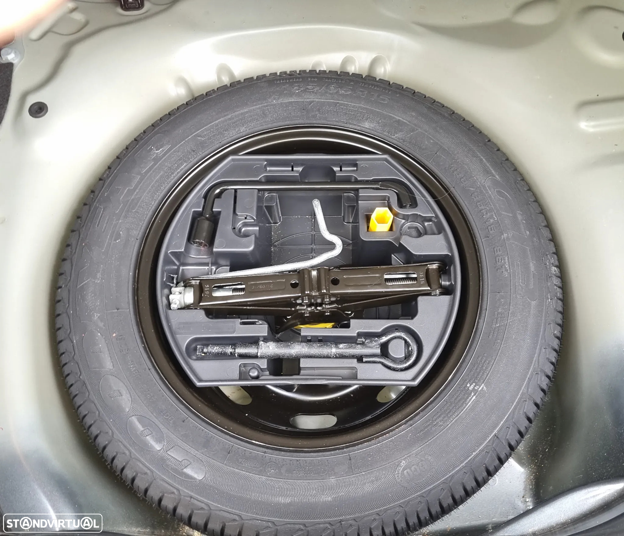 Citroën C4 Cactus 1.2 PureTech Shine - 27