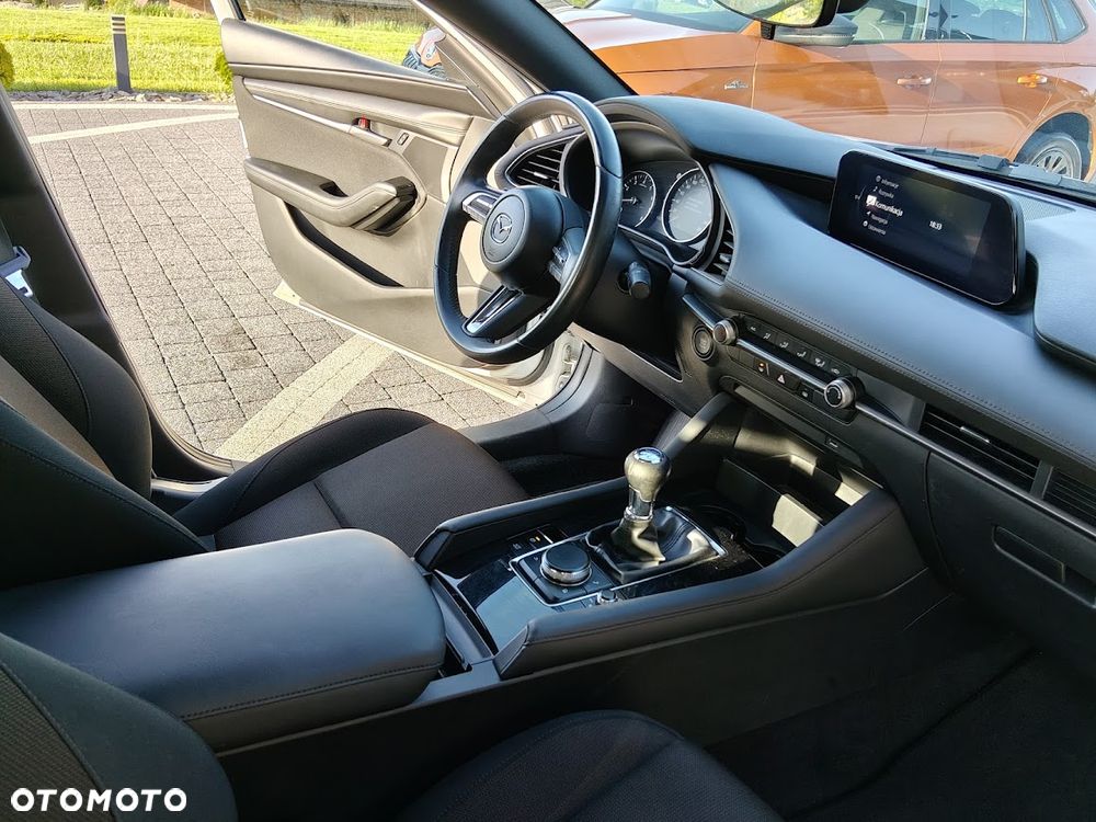 Mazda 3 - 6