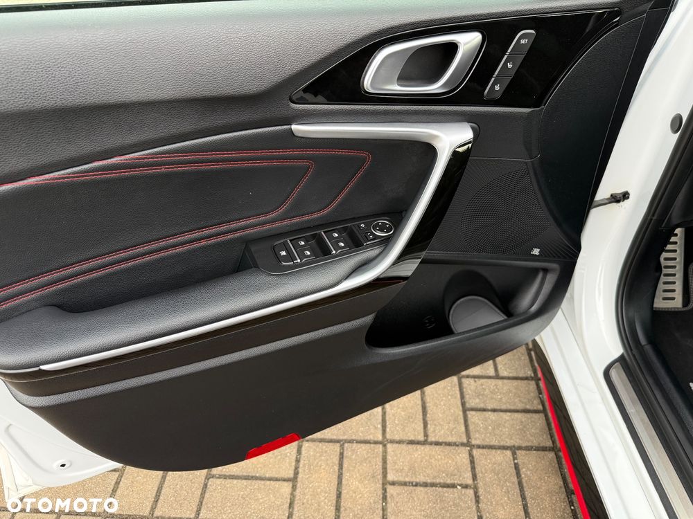 Kia ProCeed 1.6 T-GDI DCT7 OPF GT - 23