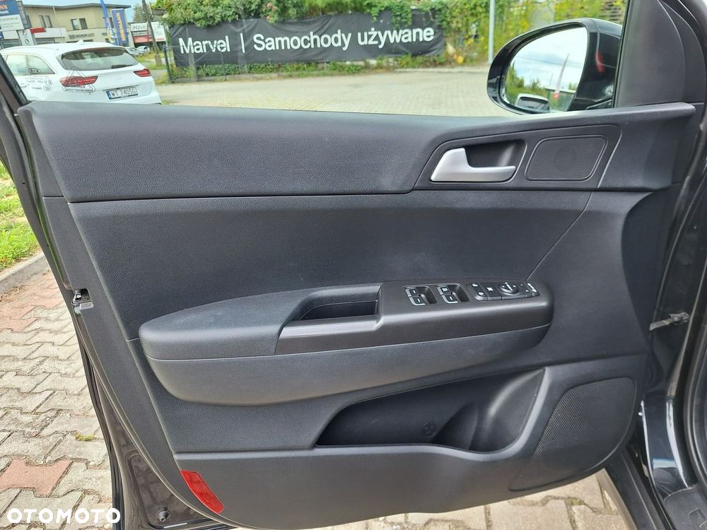 Kia Sportage - 12