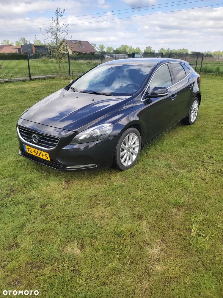 Volvo V40 D2 Summum - 3