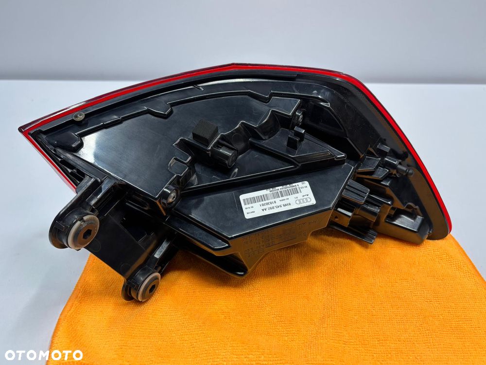 Audi A4 8W9 Lift Kombi Lampa Prawa Tył Tylna 8W9945092 AA - 7