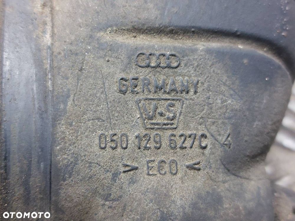 OBUDOWA FILTRA + PRZEPŁYWOMIERZ + RURA DOLOT AUDI 80 B4 1.6 8V 050129627C - 3