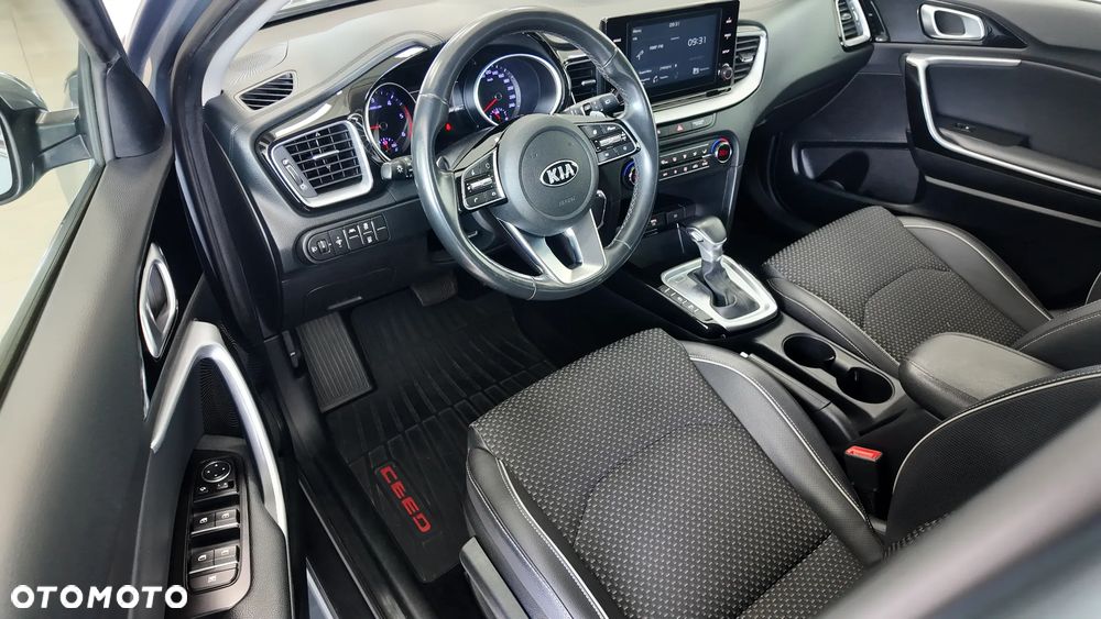 Kia Ceed 1.6 CRDi DCT Platinum Edition - 11
