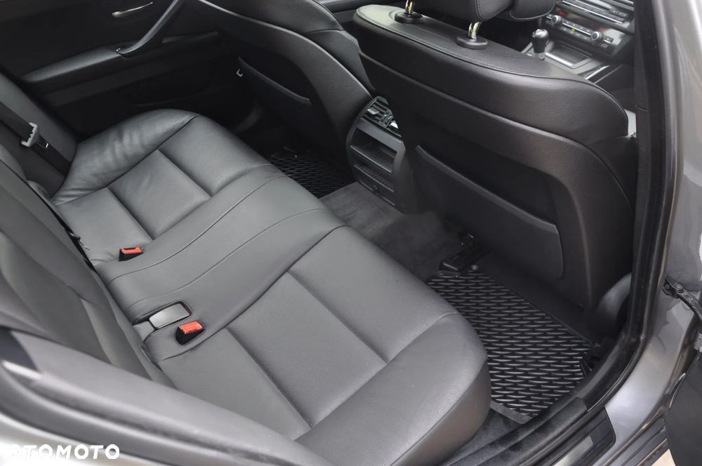 BMW Seria 5 520d Modern Line - 15