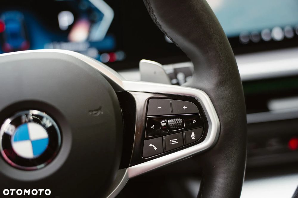 BMW Seria 3 320d xDrive M Sport - 17