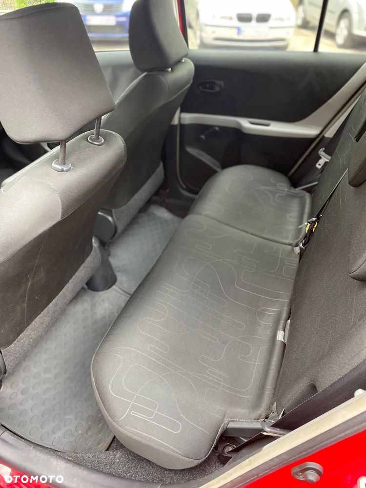 Toyota Yaris 1.0 Active - 8