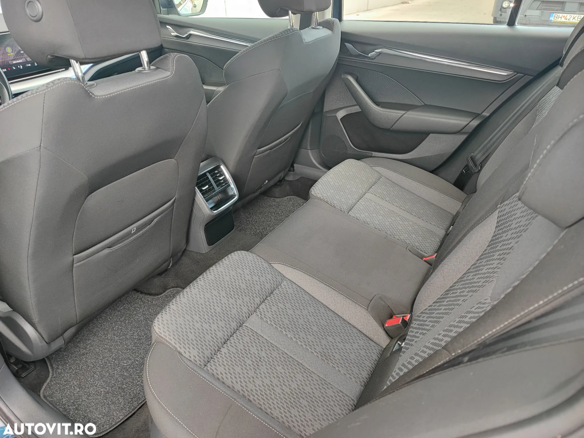 Skoda Octavia 2.0 TDI DSG Clever - 13