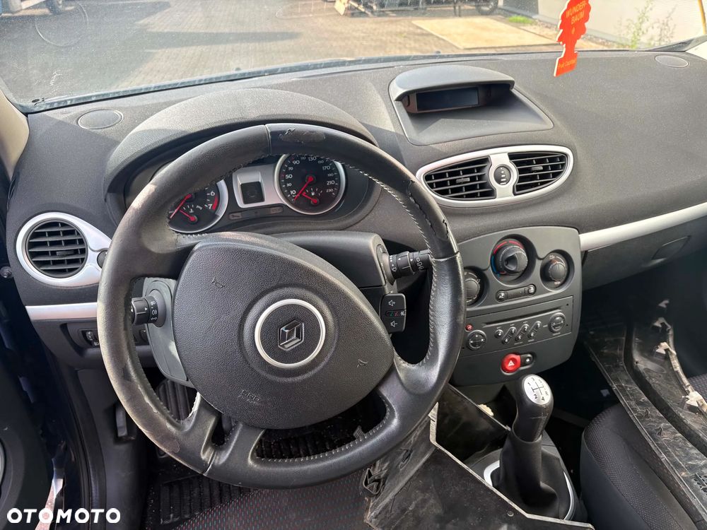 NA CZĘŚCI RENAULT CLIO III - 4