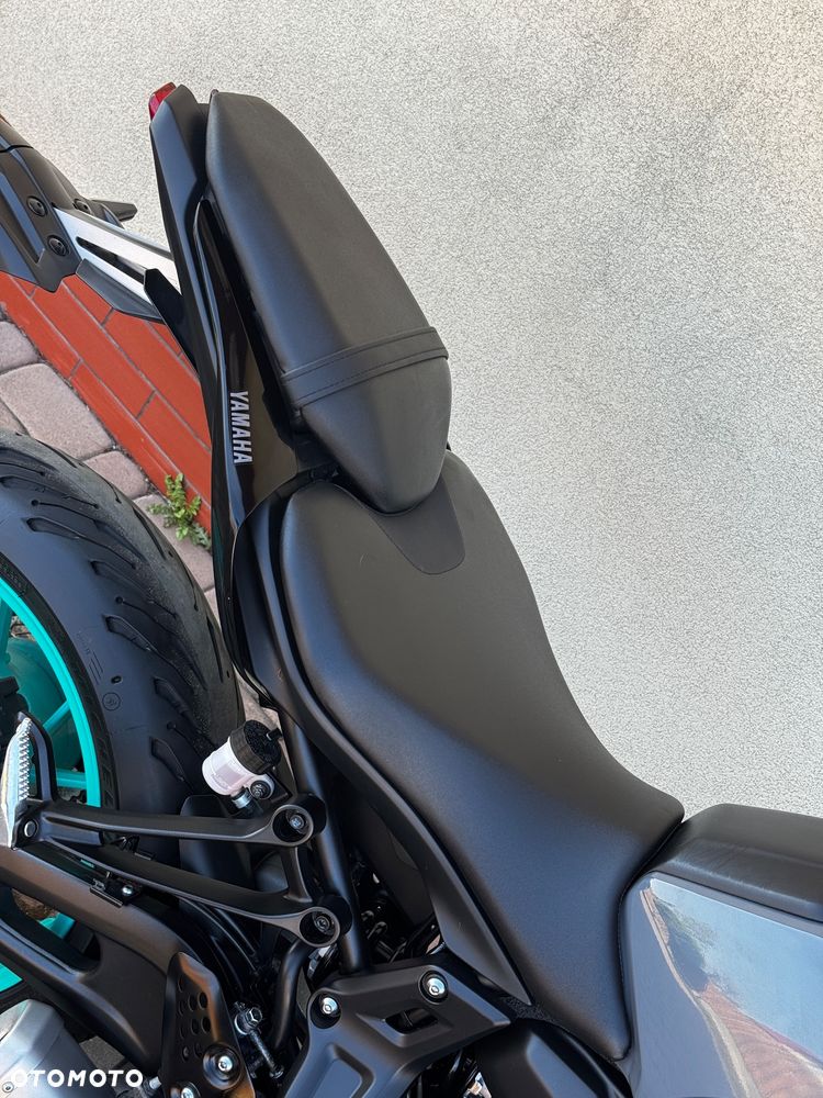 Yamaha YZF - 13
