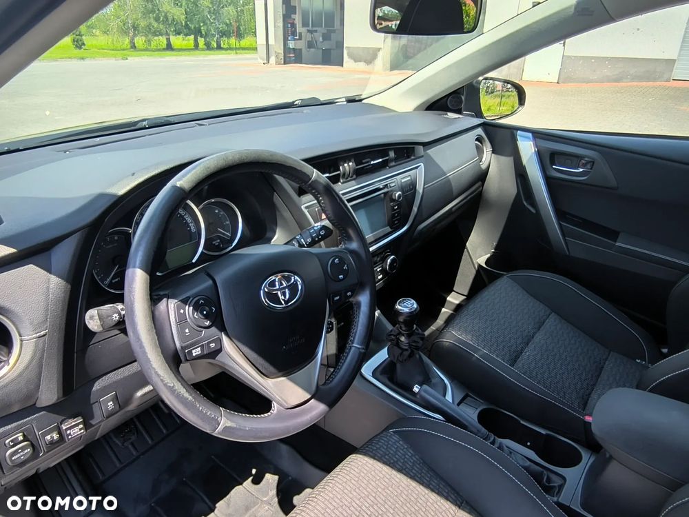 Toyota Auris 1.6 Edition - 8