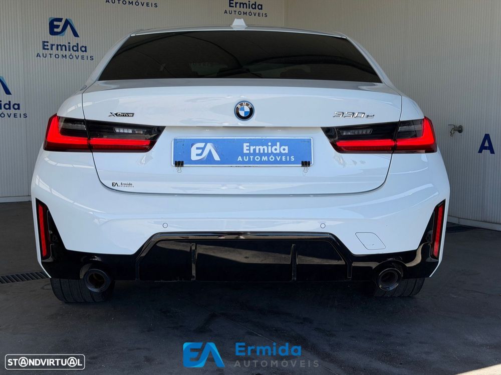 BMW 330 - 6