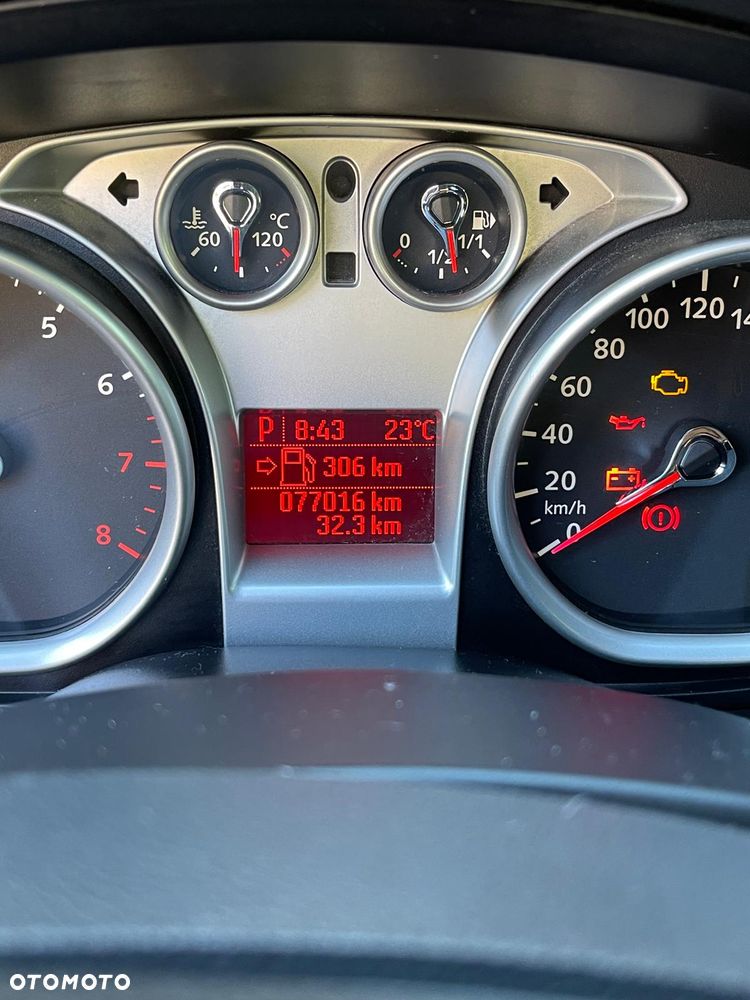 Ford Focus 1.6 Trend - 16