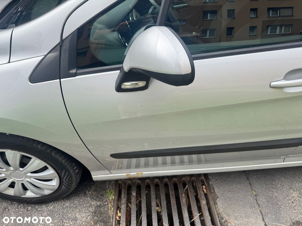 Peugeot 308 1.6 HDi Premium - 5