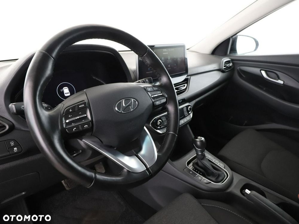 Hyundai i30 1.6 CRDI DCT Intro - 15