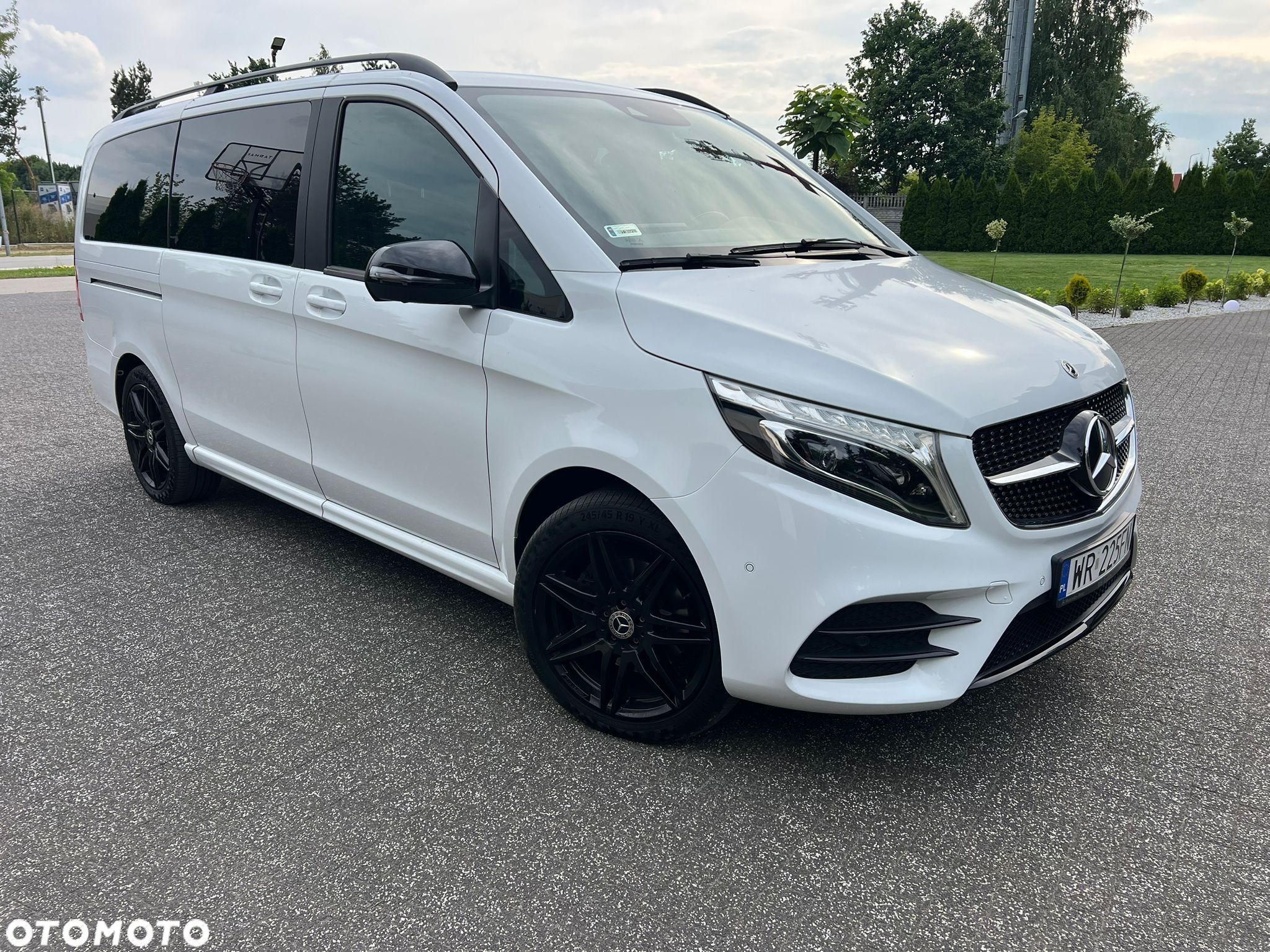 Mercedes-Benz Klasa V 300 d 4-Matic Exclusive 9G-Tronic (d³ugi) - 1