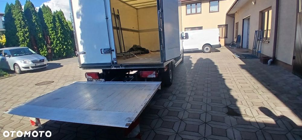Mercedes-Benz Sprinter - 6