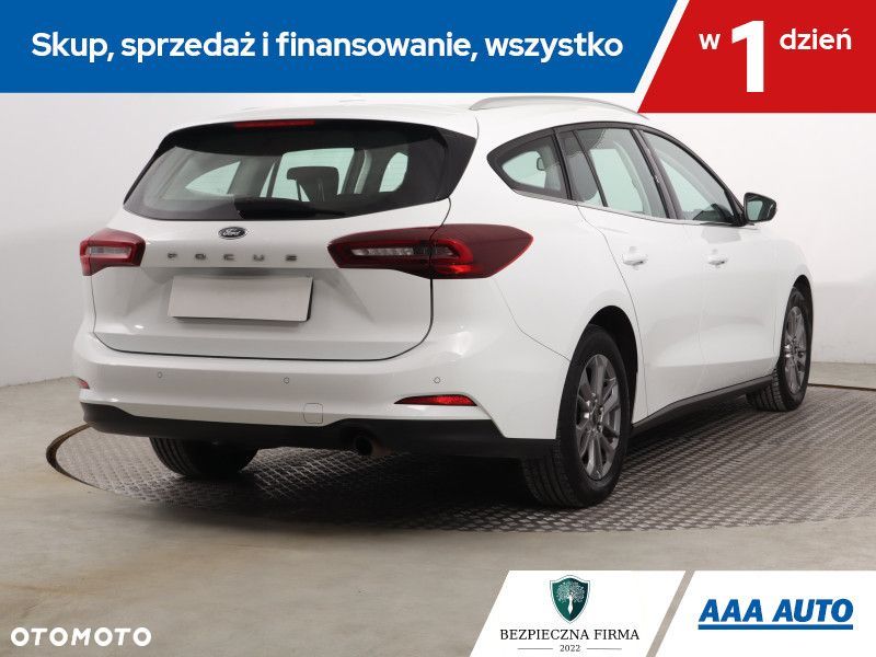 Ford Focus SW - 7